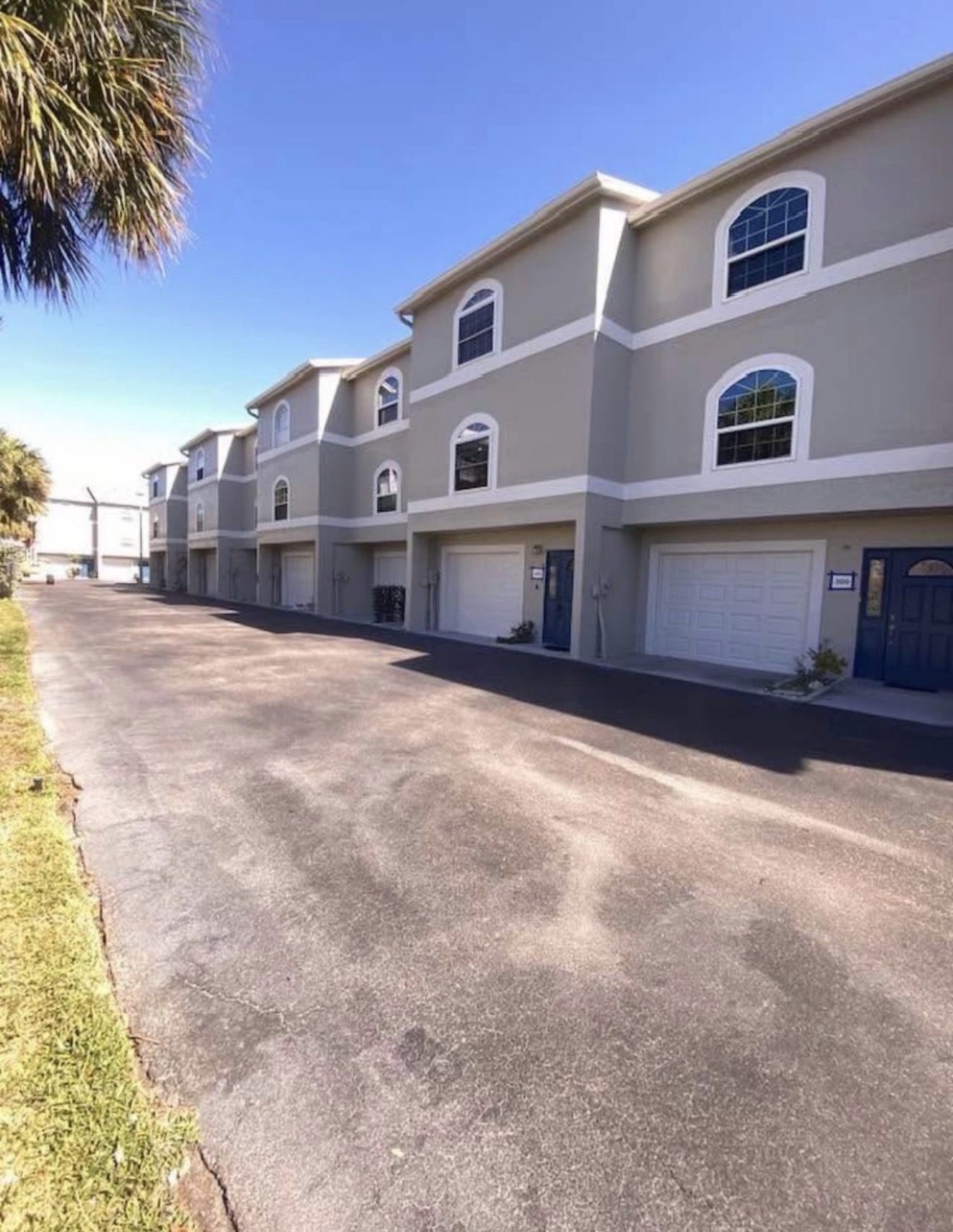 Dolphin Watch condominium townhomes in Tierra Verde after repaint by Bayshore Painters