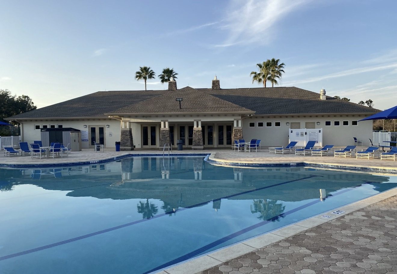 Key Vista clubhouse and pool in Holiday FL
